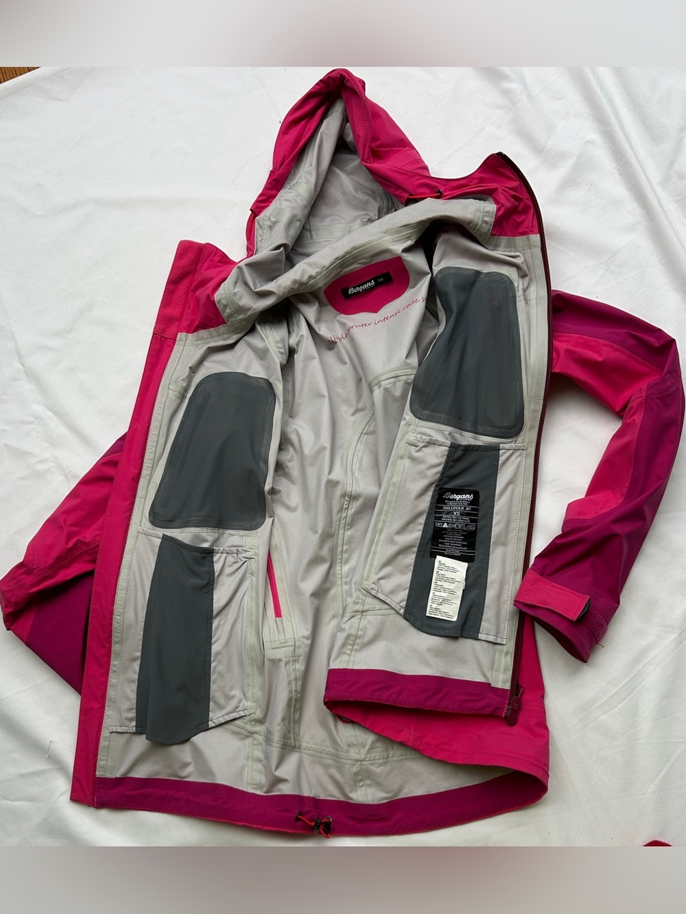 Outdoor Waterproof Hooded Shell Jacket - Picture 6 of 6